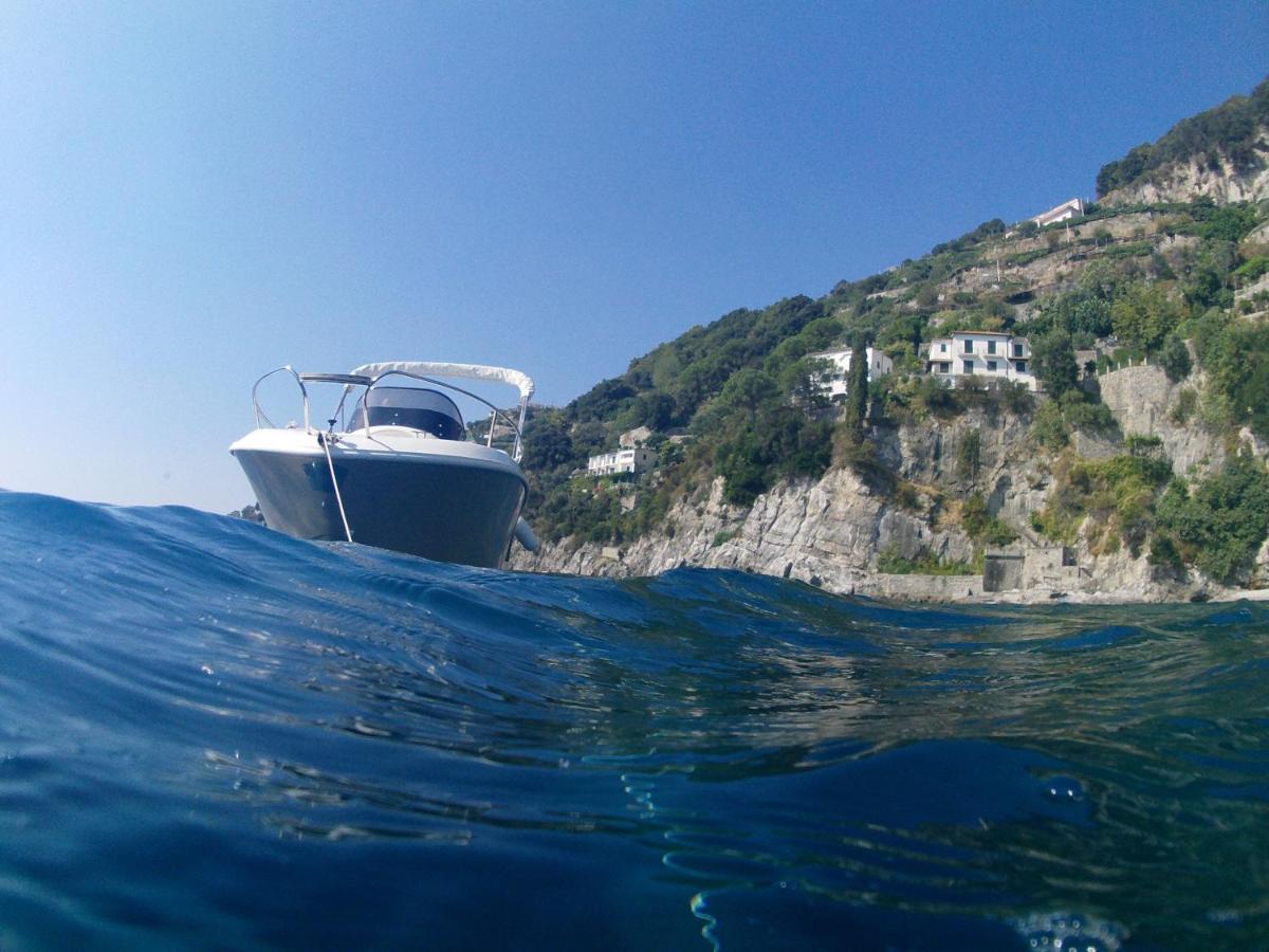 Casa Vacanza Brezza Di Maestrale Салерно Екстериор снимка