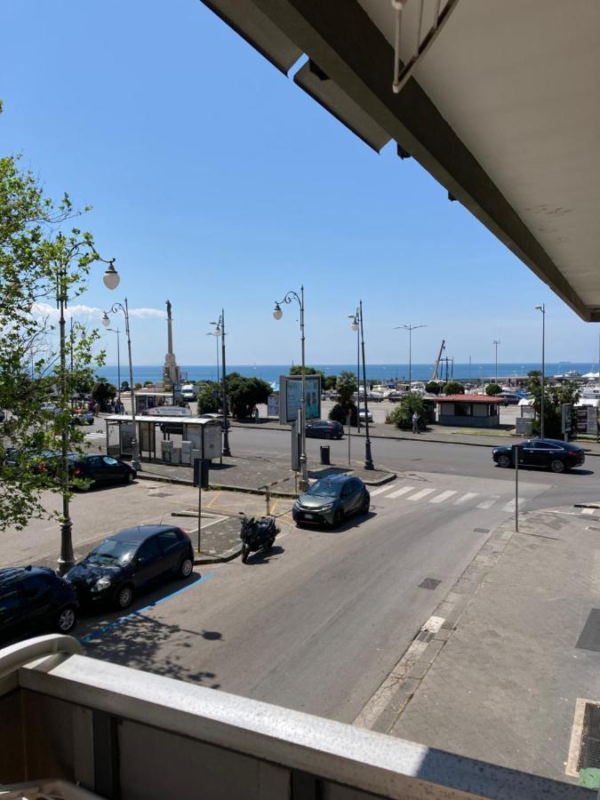 Casa Vacanza Brezza Di Maestrale Салерно Екстериор снимка